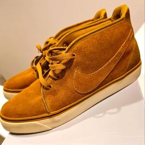 Men's Size 9 Nike Shoes